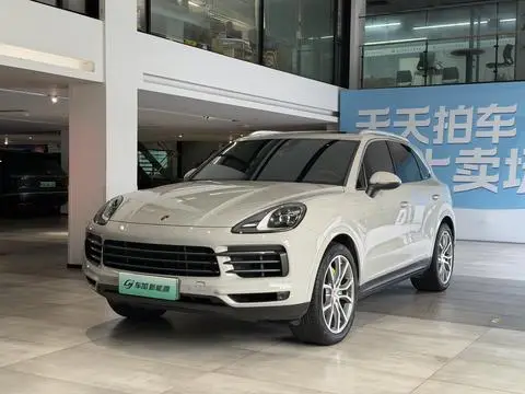 Porsche Cayenne E-Hybrid 2023
