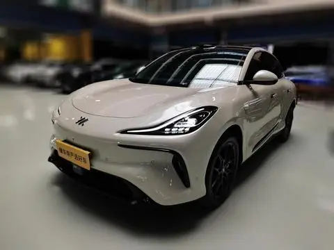 IM Motors 智己LS6 2023