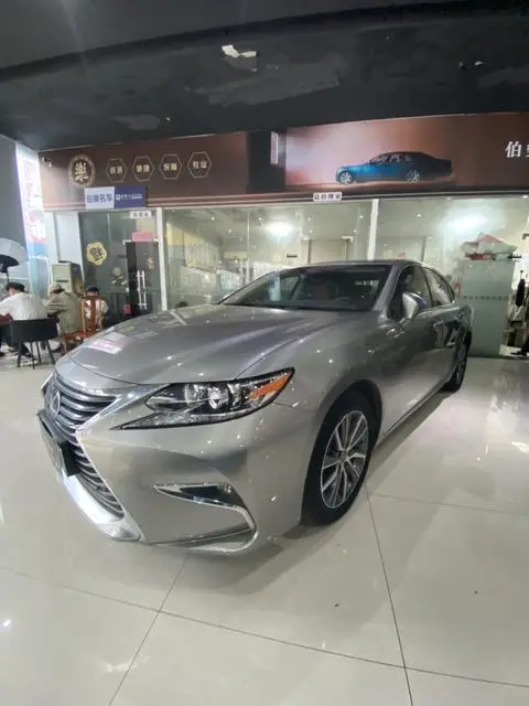 Lexus ES 2015