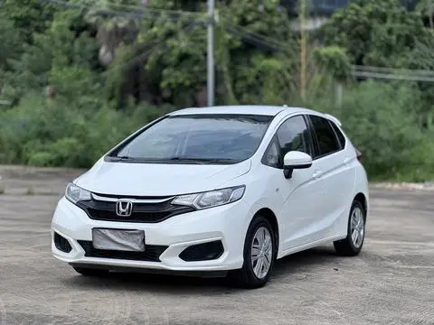Honda Fit 2018 — фото 1