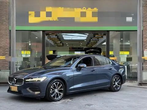 Volvo S60 2022