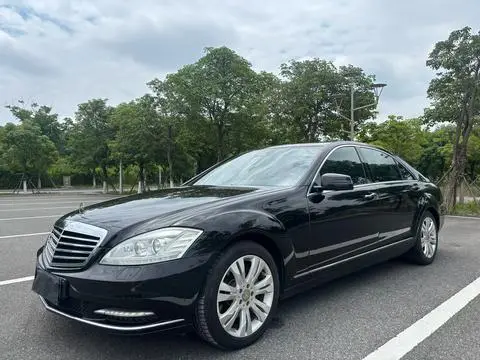 Mercedes-Benz S-Class 2012