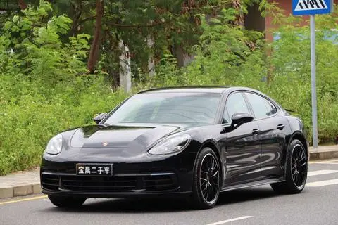 Porsche Panamera 2019