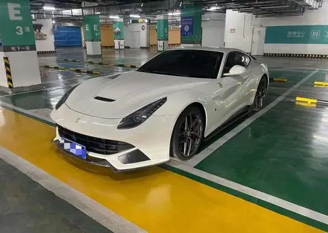 Ferrari F12berlinetta 2013