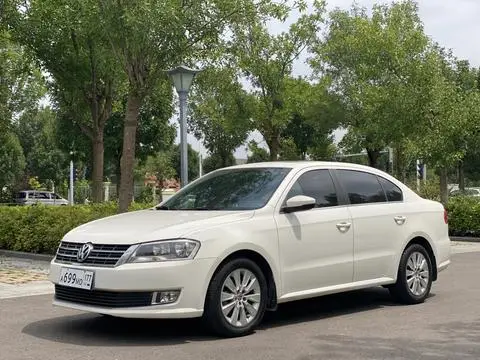 Volkswagen Lavida 2013