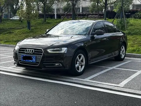 Audi A4L 2013 — фото 1