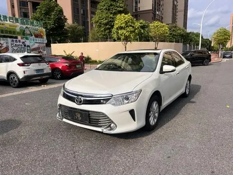 Toyota Camry 2015