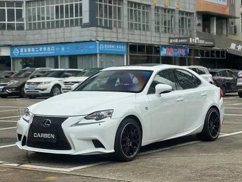 Lexus IS 2015