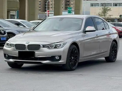 BMW 3 Series 2018 — фото 1