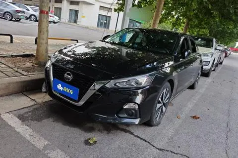 Nissan Teana 2021