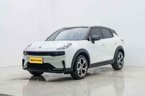 Lynk & Co 06 2023