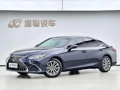 Lexus ES 2022