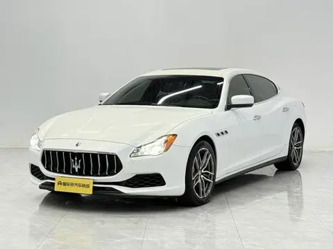 Maserati Quattroporte 2013