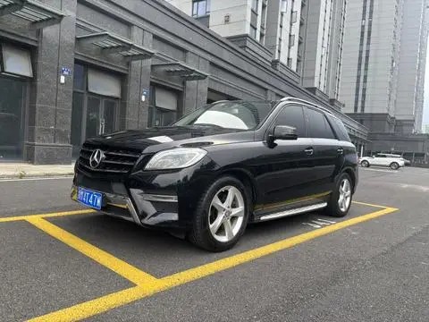Mercedes-Benz M-Class 2015