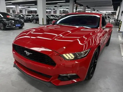 Ford Mustang 2015 — фото 1