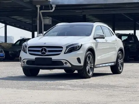 Mercedes-Benz GLA 2015
