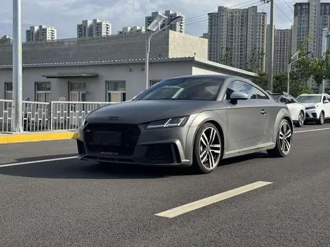 Audi TT 2015