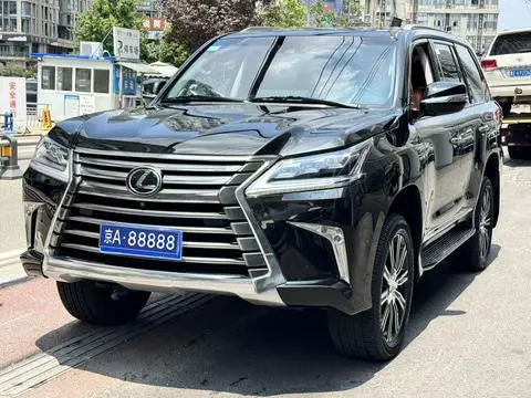 Lexus LX 2020 — фото 1