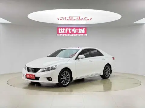 Toyota Reiz 2012