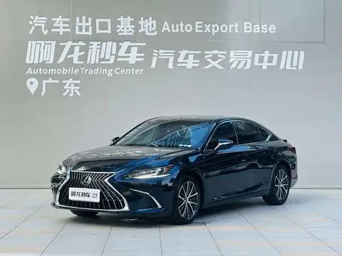 Lexus ES 2022 — фото 1