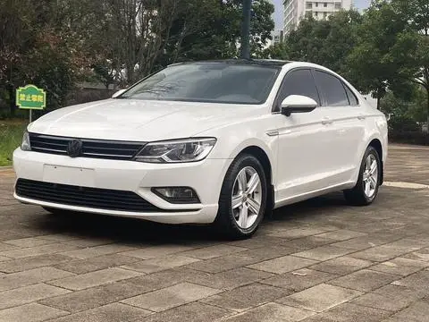 Volkswagen Lamando 2018 — фото 1