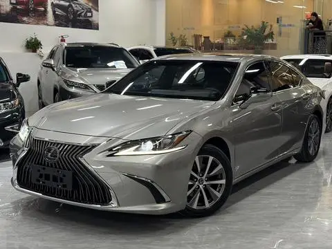 Lexus ES 2018