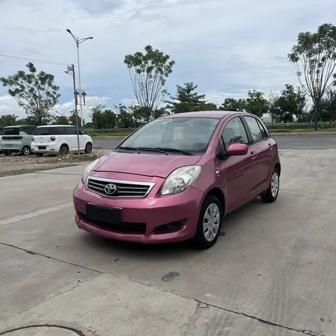 Toyota 雅力士 2011