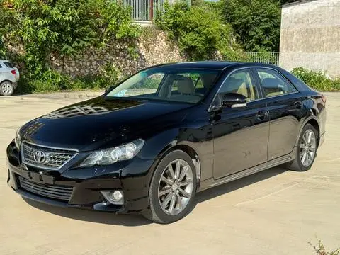 Toyota Reiz 2012