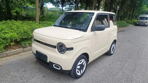 Geely 熊猫 2025 — фото 1