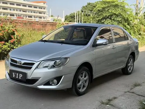 Toyota Corolla Altis 2013