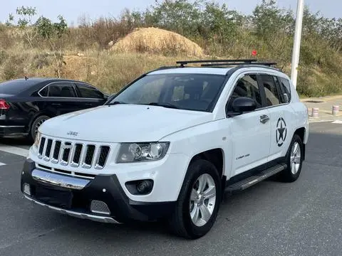 Jeep 指南者 2015