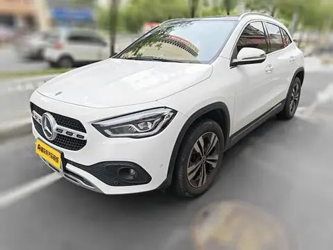 Mercedes-Benz GLA 2023