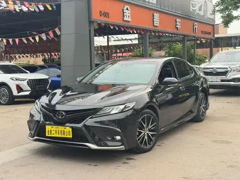 Toyota Camry 2021
