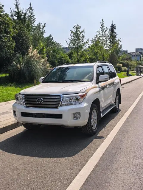 Toyota 兰德酷路泽 2012