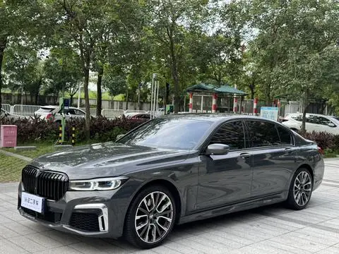 BMW 7 Series 2019 — фото 1