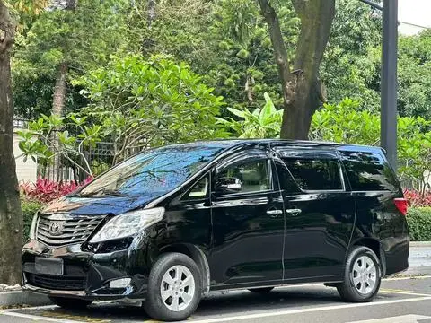 Toyota 埃尔法 2011