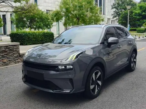 Lynk & Co 06 EM-P 2020