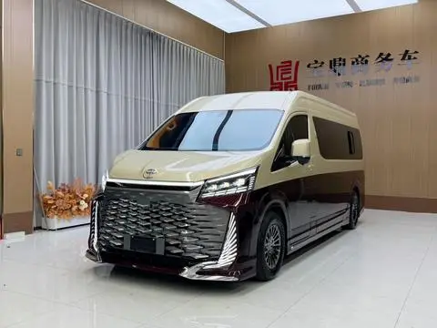 Toyota Hiace 2025