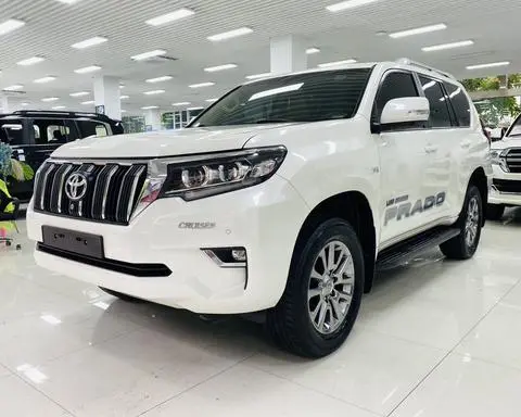Toyota Prado 2019 — фото 1