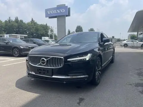 Volvo S90 2025