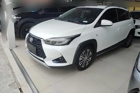Toyota YARIS L 2020