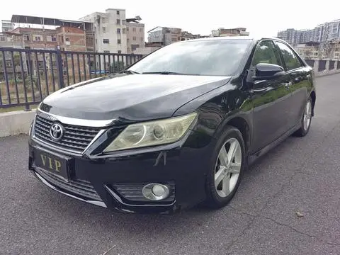 Toyota Camry 2012 — фото 1