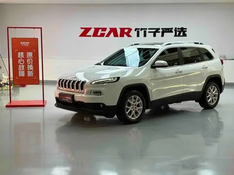 Jeep 自由光 2016 — фото 1