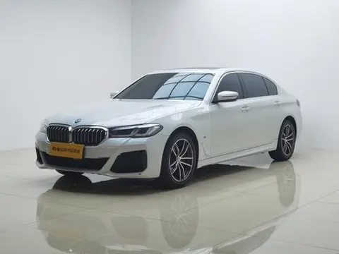 BMW 5 Series 2021 — фото 1