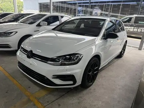 Volkswagen Golf 2020