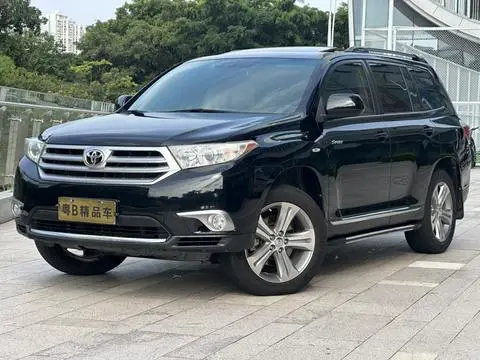 Toyota Highlander 2012 — фото 1