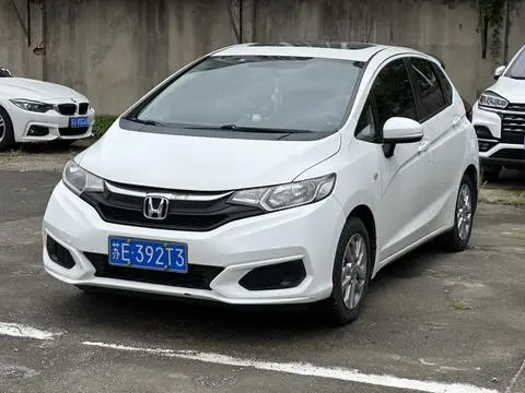 Honda Fit 2018 — фото 1