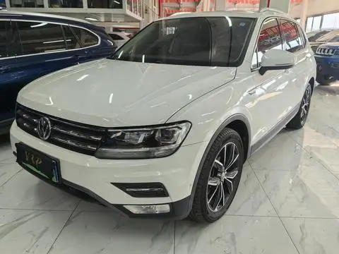 Volkswagen Tiguan L 2019 — фото 1