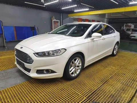 Ford Mondeo 2013 — фото 1