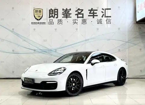 Porsche Panamera 2023